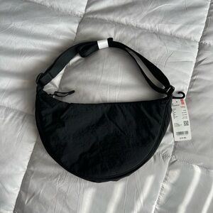 Uniqlo Round Mini Shoulder Bag